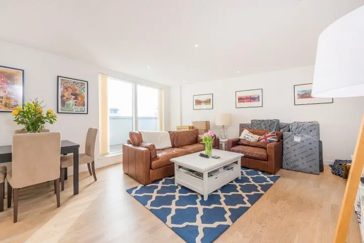 Pump House Crescent, Brentford, TW8