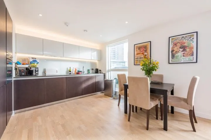 Pump House Crescent, Brentford, TW8