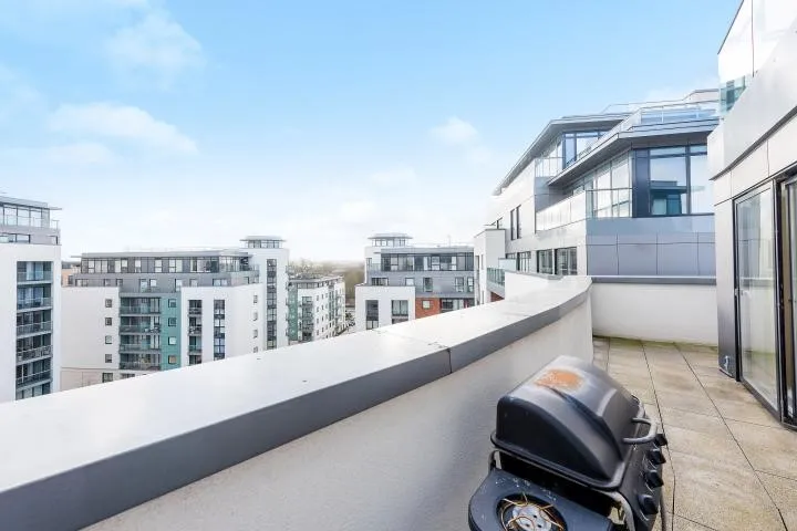 Pump House Crescent, Brentford, TW8