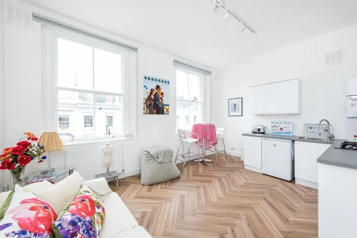 Alderney Street, London, SW1V