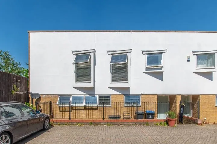 Harlesden Road, London, NW10