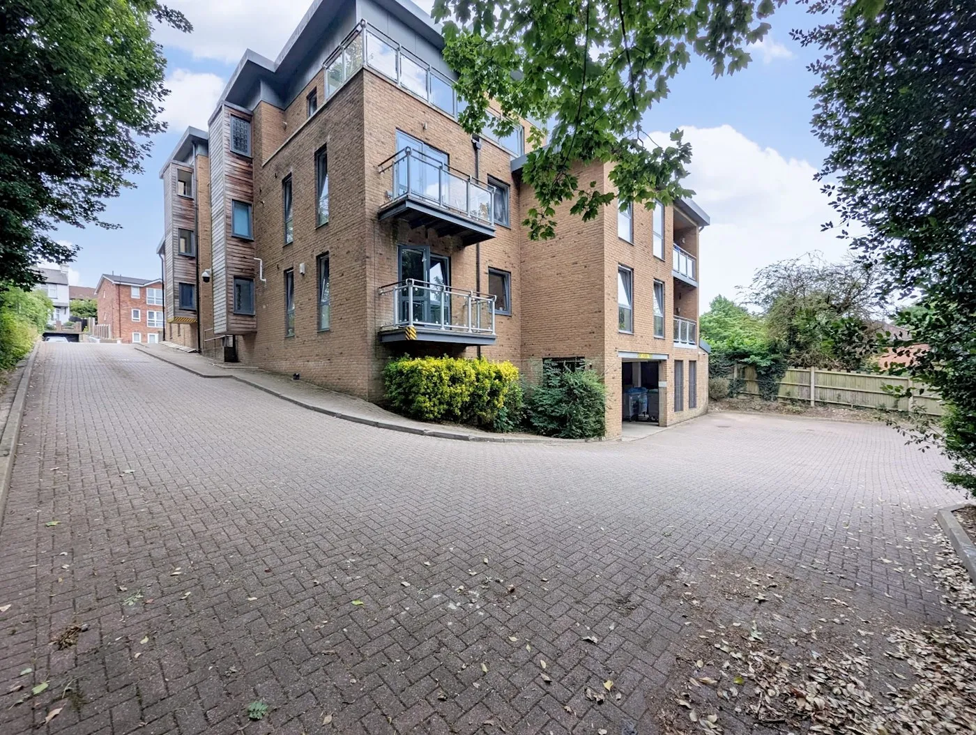 120 Lawn Lanes, Hemel Hempstead, HP3 9HS