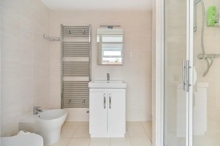 Twickenham, Middlesex, TW2