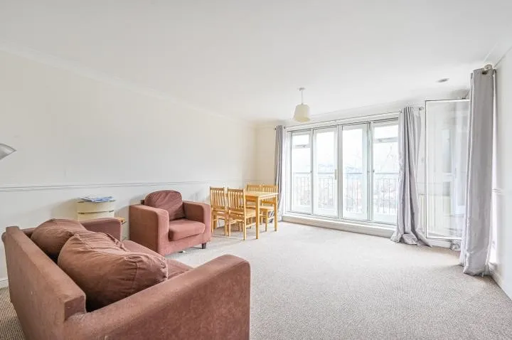 Island Row, London, E14