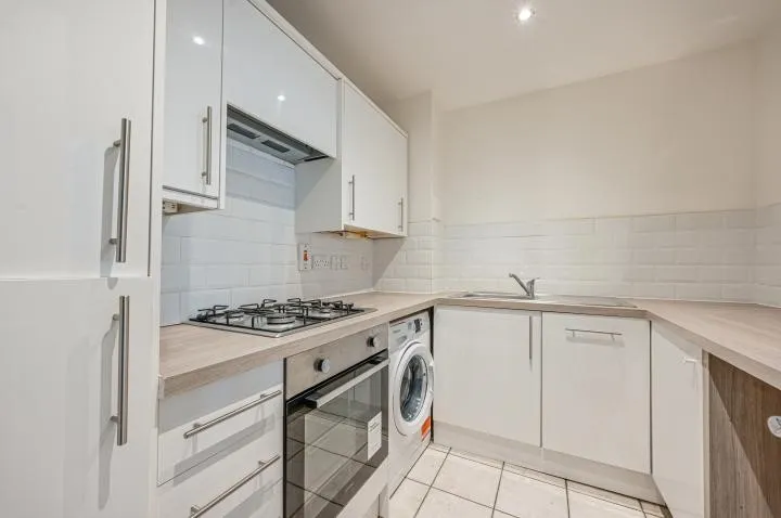 Island Row, London, E14