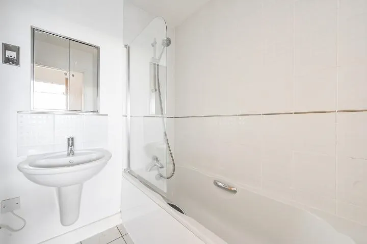 Aegean Apartments, Western Gateway, London, E16