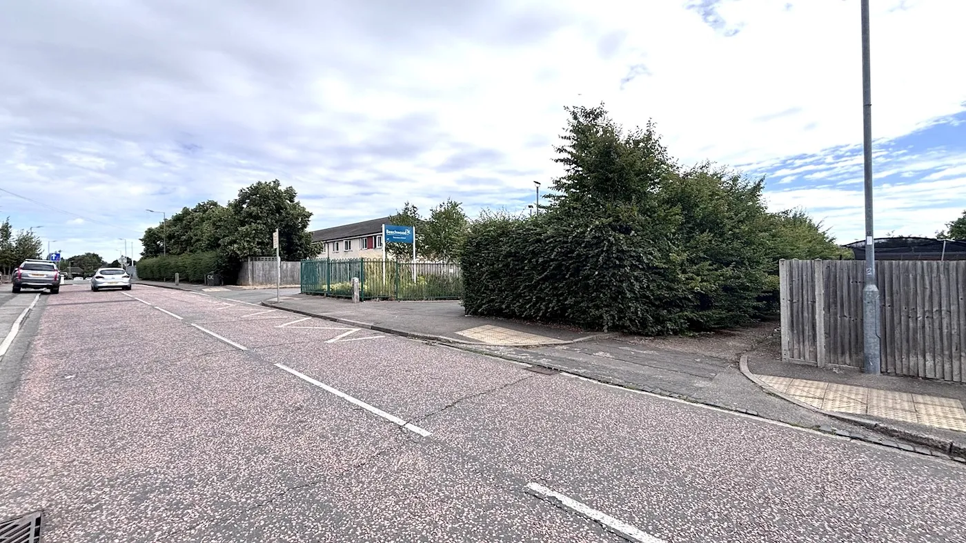Garage Compound at Long Readings Lane, Slough, SL2 1QE