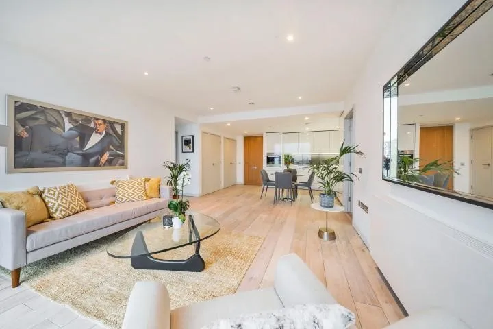 The Strata, Walworth Road, London, SE1