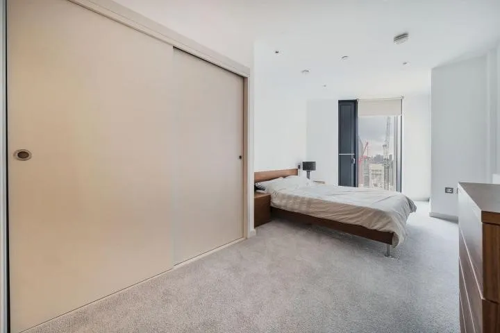 The Strata, Walworth Road, London, SE1