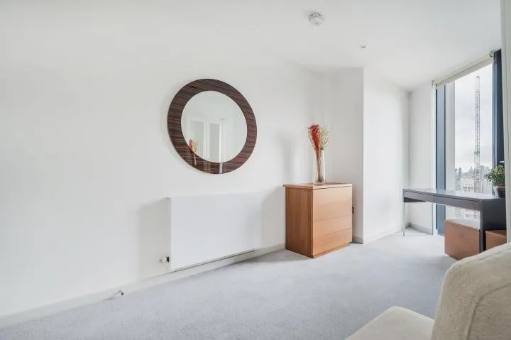 The Strata, Walworth Road, London, SE1