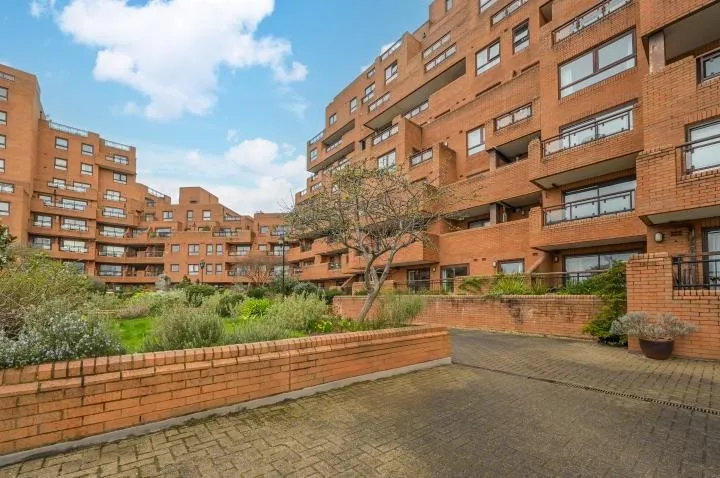 Free Trade Wharf, The Highway, London, E1W