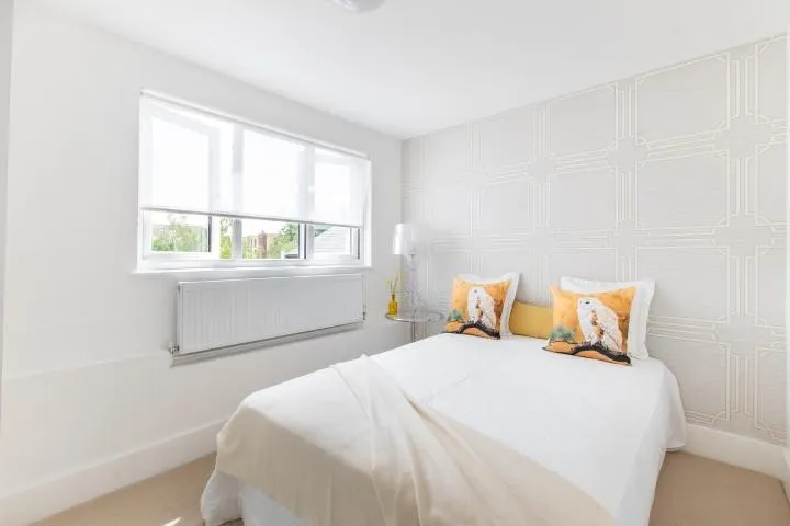 Springwell Avenue, London, NW10