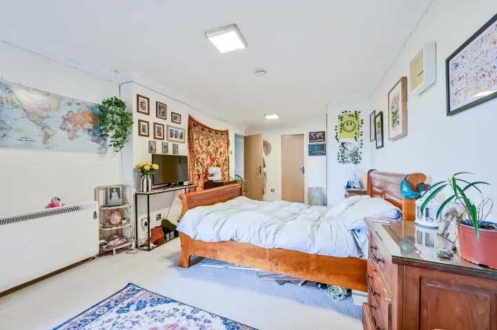  Greenfell Mansions, Glaisher Street, London, SE8