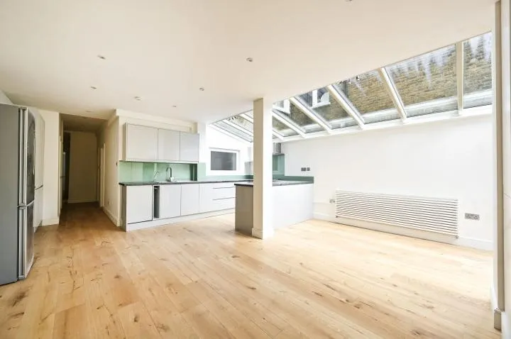 Elgin Avenue, London, W9