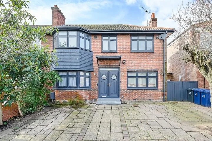 Foster Road, London, W3