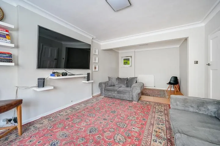 Foster Road, London, W3