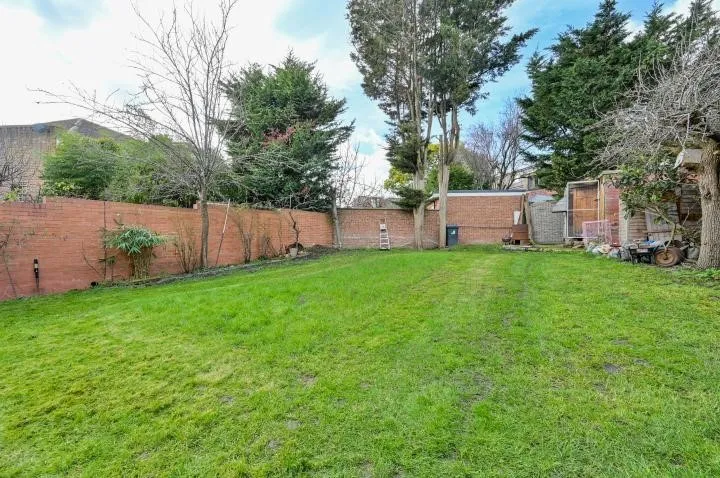 Foster Road, London, W3