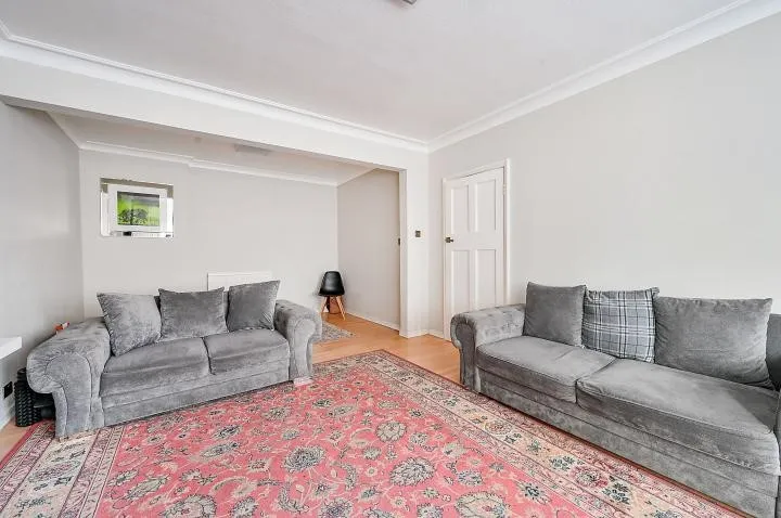 Foster Road, London, W3