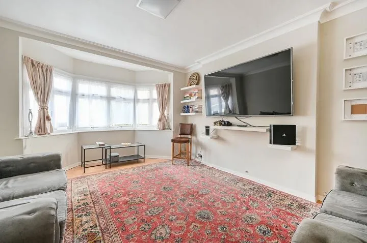 Foster Road, London, W3