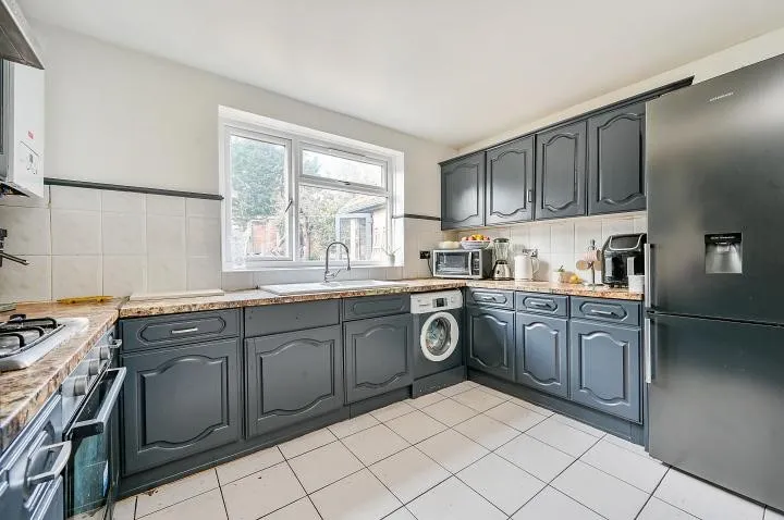 Foster Road, London, W3