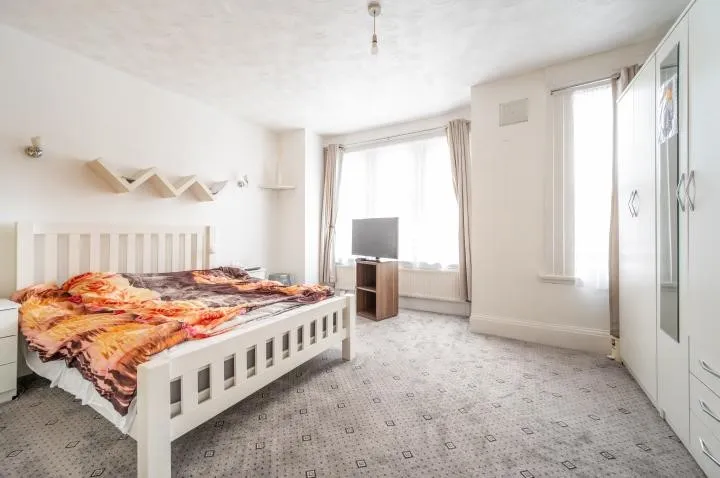 Salisbury Road, London, E17