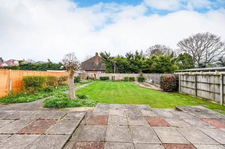 Huntercombe Lane South, Maidenhead, Berkshire, SL6