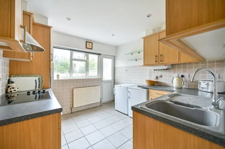 Huntercombe Lane South, Maidenhead, Berkshire, SL6