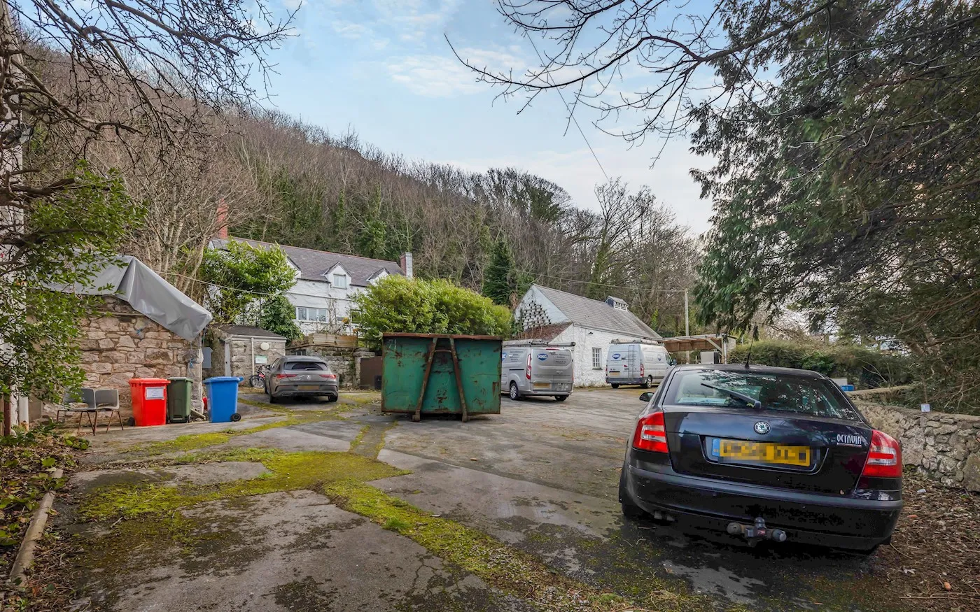 Marl Hall, Marl Lane, Llandudno Junction, LL31 9JA