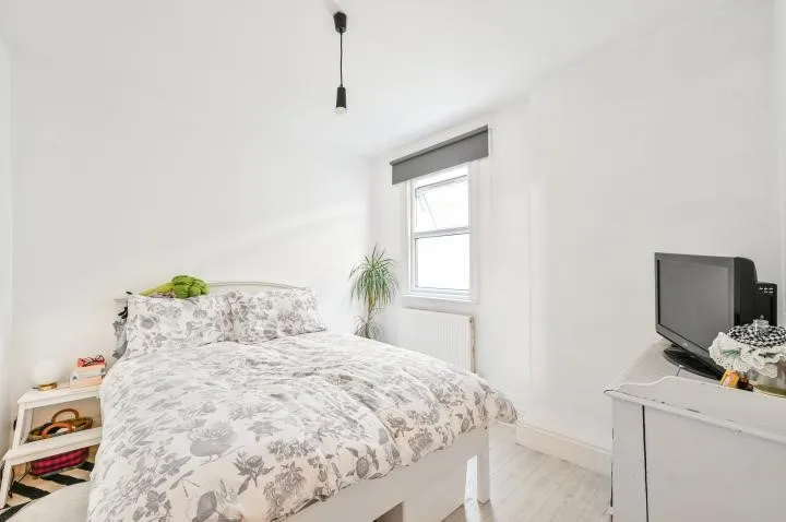 Flat 7, 114 Peckham High Street, London, SE15