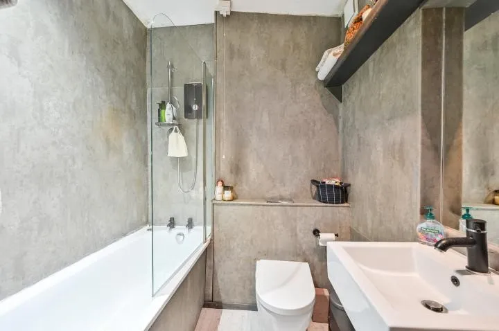 Flat 7, 114 Peckham High Street, London, SE15