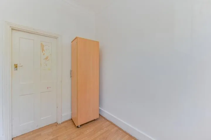 Oaksford Avenue, London, SE26