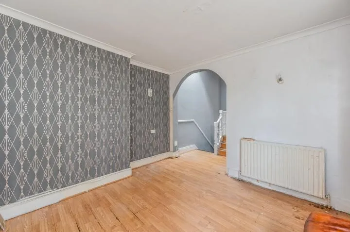 Oaksford Avenue, London, SE26