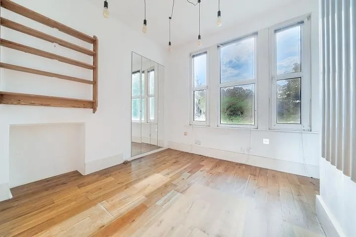 Ravensbourne Park, London, SE6