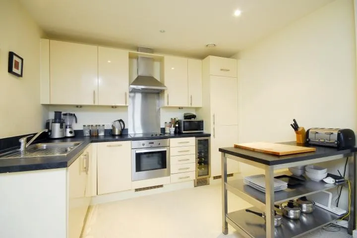 Luminosity Court, Drayton Green Road, London, W13