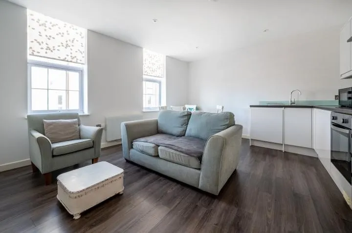 Woodbridge Chambers, Woodbridge Road, Guildford, Surrey, GU1