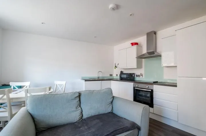 Woodbridge Chambers, Woodbridge Road, Guildford, Surrey, GU1