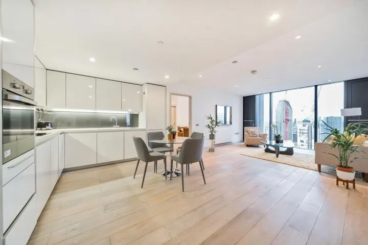 The Strata, Walworth Road, London, SE1