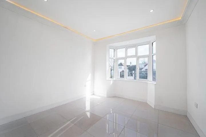 Purley Avenue, London, NW2