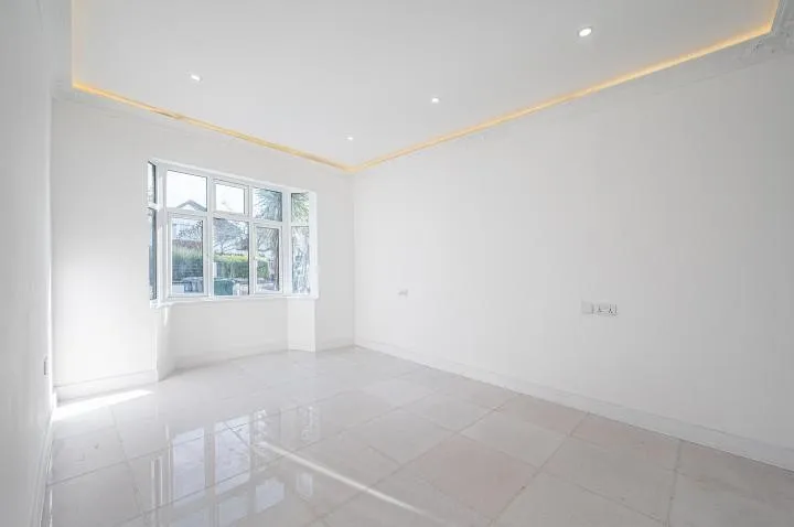 Purley Avenue, London, NW2