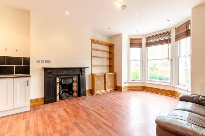 Culverden Road, London, SW1
