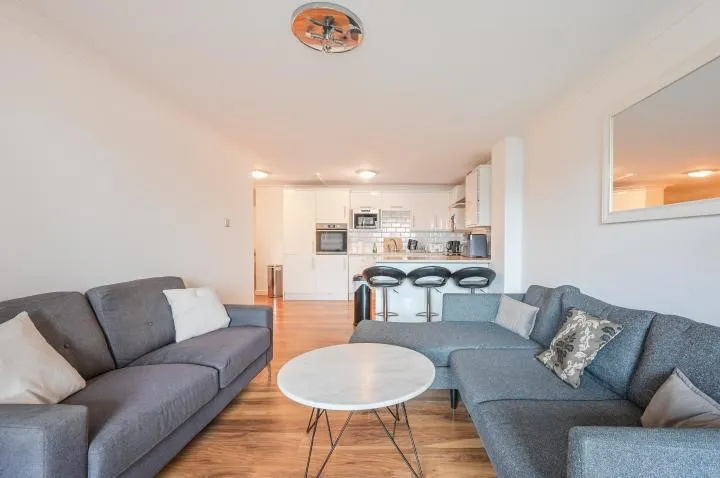 Free Trade Wharf, The Highway, London, E1W