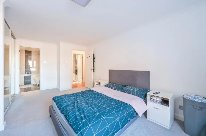 Free Trade Wharf, The Highway, London, E1W
