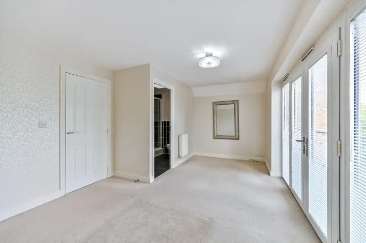 Edgeworth Close, Langley, Berkshire SL3