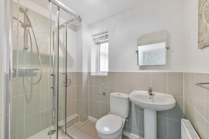 Edgeworth Close, Langley, Berkshire SL3