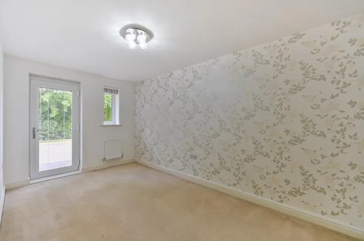 Edgeworth Close, Langley, Berkshire SL3
