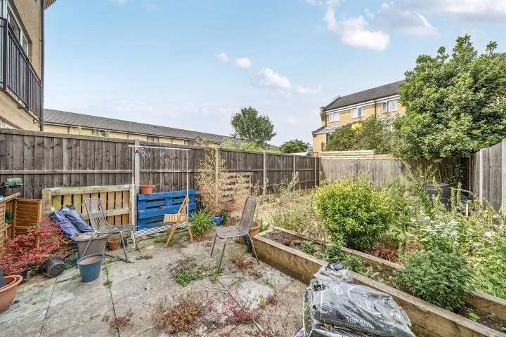 Blakes Road, London, SE15