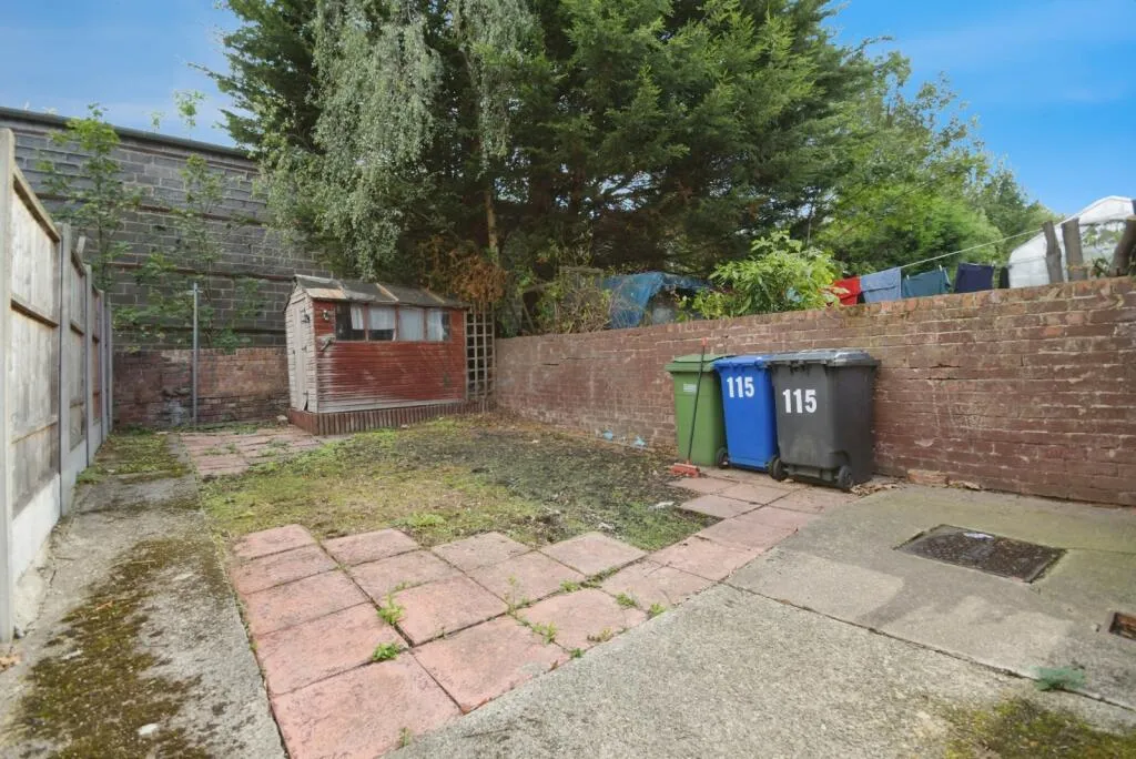 2 bed Terraced