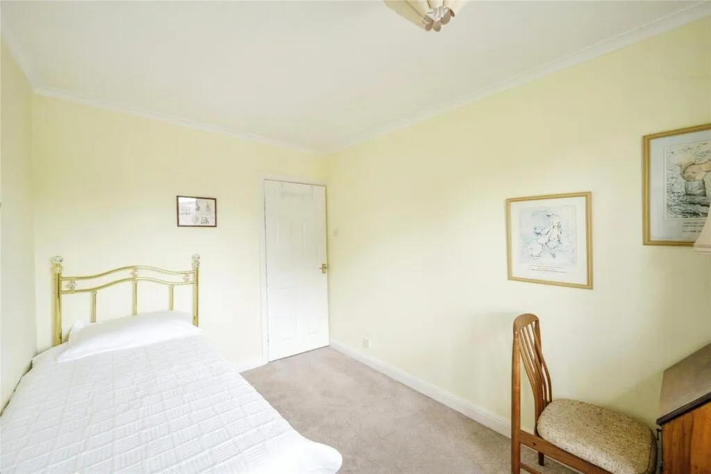 4 bed Detached