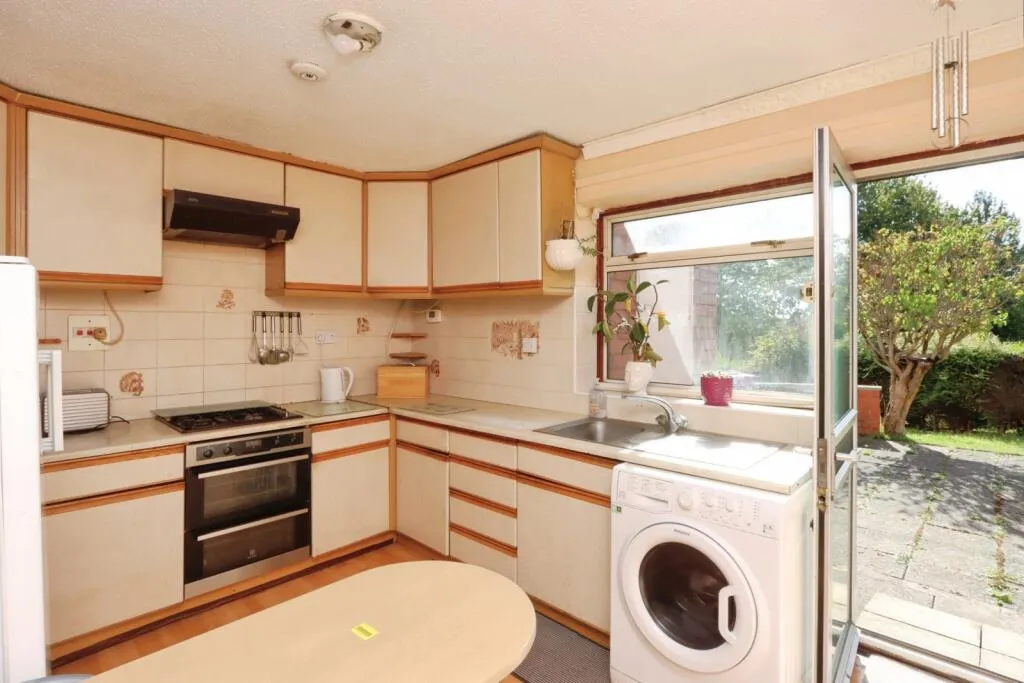 4 bed Terraced