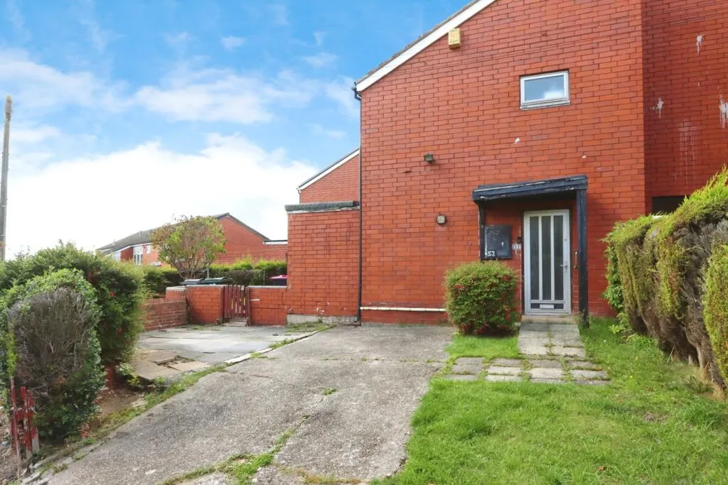 4 bed Terraced